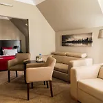 Comm Hotel Poznan Airport